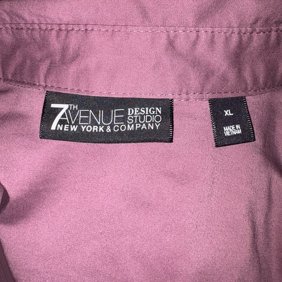 New York & Company 7th Avenue Plum Button-Front Top Size XL - Picture 2 of 10